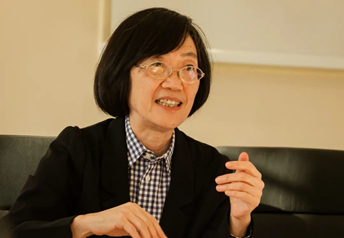 一个“生于忧患，长于忧患”的朝代